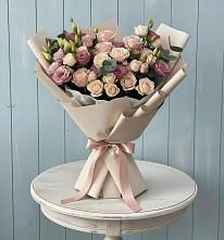 Букет цветов из:  Розы и Лизиантусы в Терекли-Мектебе