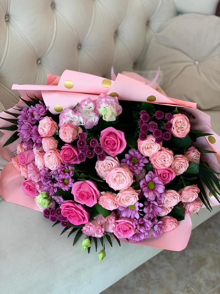 Букет цветов из: Хризантемы, Розы и Лизиантусы в Терекли-Мектебе