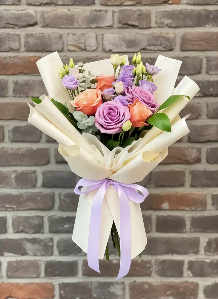 Букет цветов из: Лизиантусы и Розы в Терекли-Мектебе