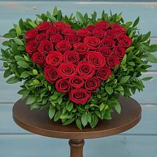 Цветочная композиция из Розы в виде сердца #REPLACE_PRED# Терекли-Мектебе