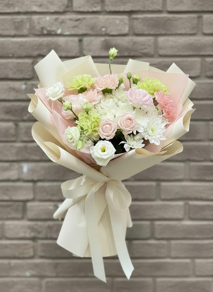 Букет цветов из: Гвоздики, Розы, Лизиантусы и Хризантемы в Терекли-Мектебе