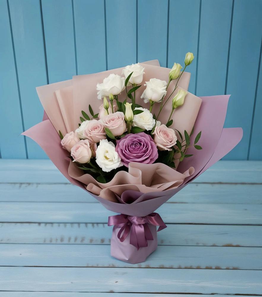 Букет цветов из: Розы и Лизиантусы в Терекли-Мектебе