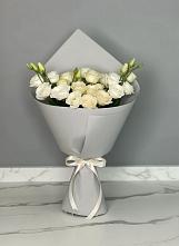 Букет цветов из:  Розы и Лизиантусы в Терекли-Мектебе